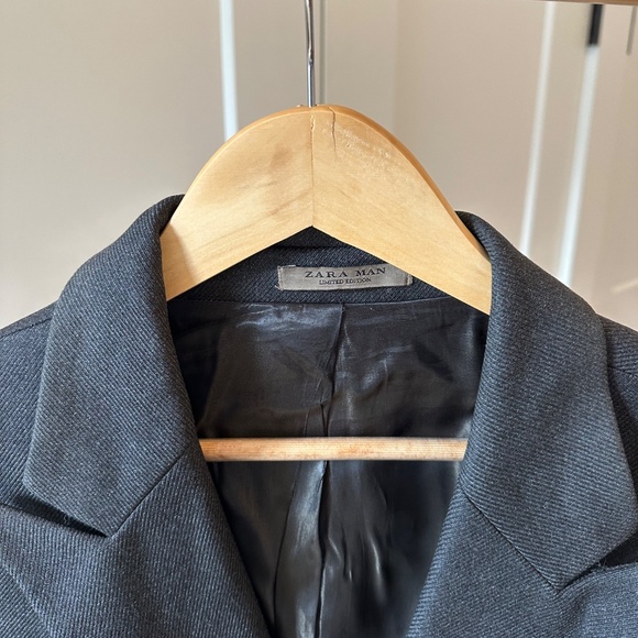 Zara Dark Gray Wool Men’s Coat Size 40 - Picture 4 of 10